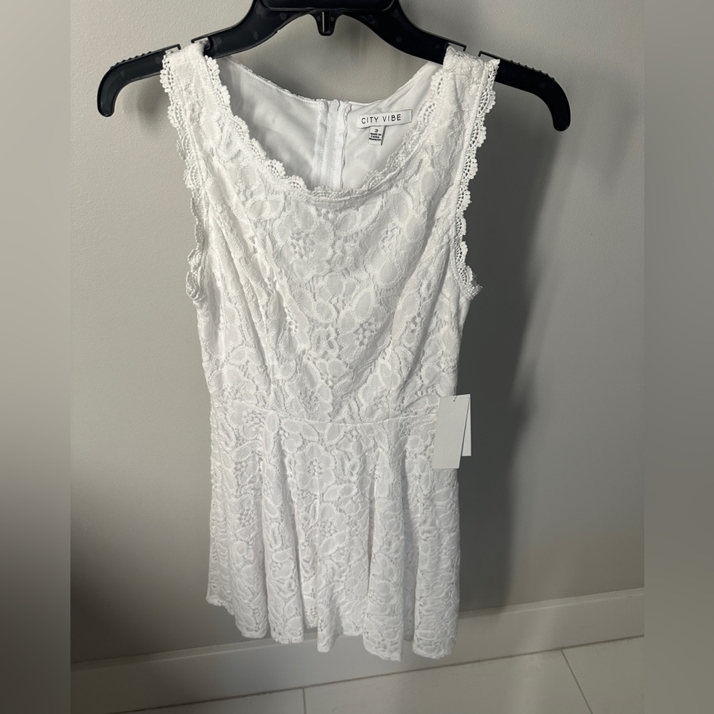 City vibe white dress Juniors, size 3